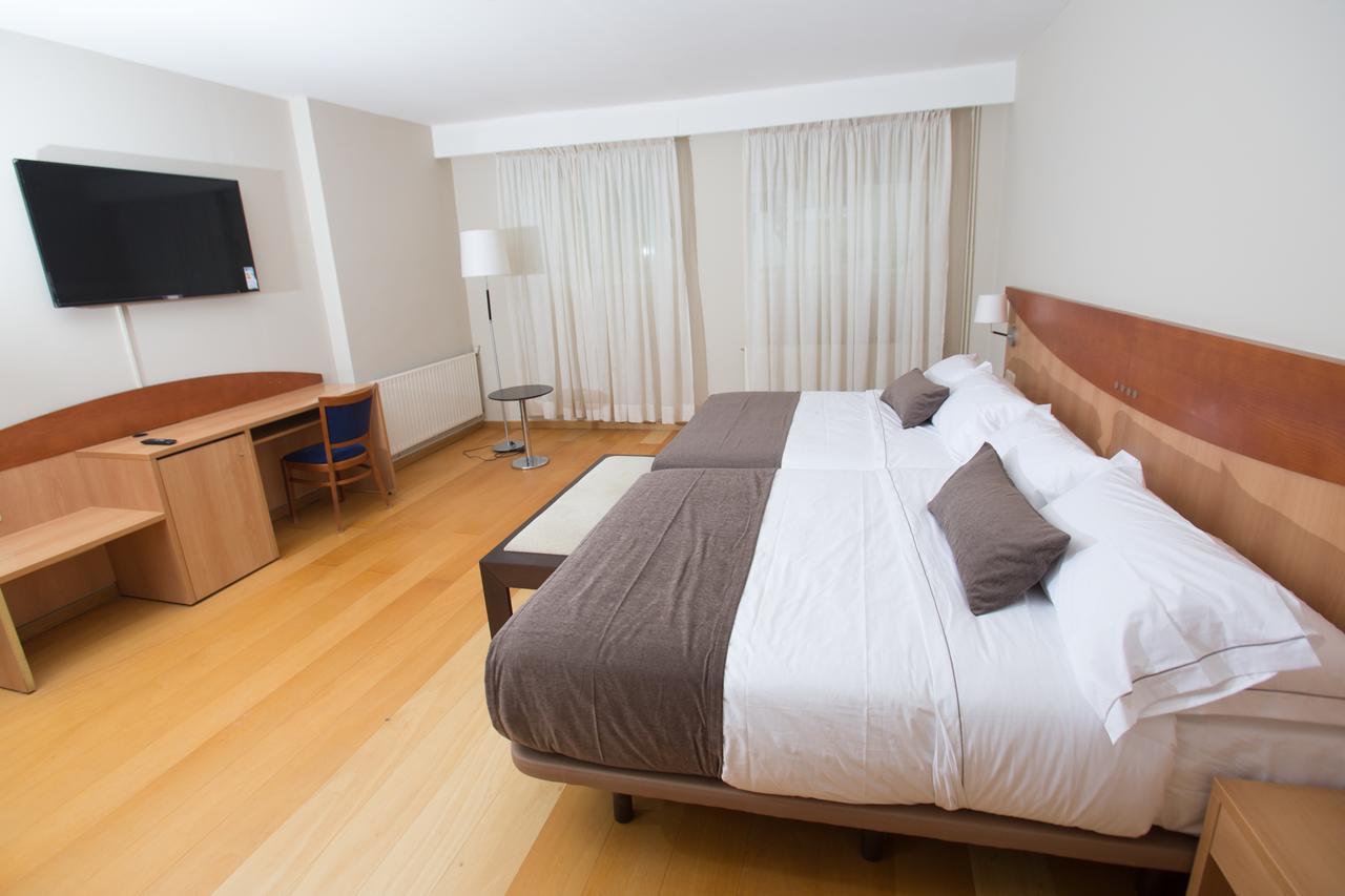 Real Ferrol Hotel Buitenkant foto